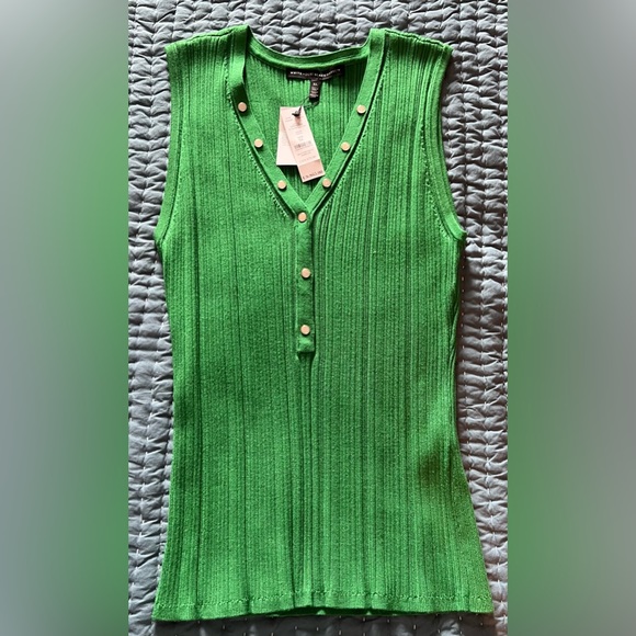 White House Black Market V-Neck Snap-Front Rib Knit Sweater Tank. XL - Picture 6 of 6